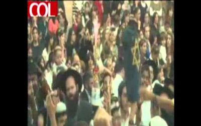 VIDÉO : Nemouel Harroch aux Hakafot Chniot 5772 de Kfar Habad