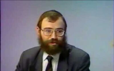 Il y a 23 ans, interview télévisé du Rav Elie Dahan, Chalia'h à Lille, à l'occasion de &lsquo;Hanouka