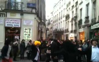 Vidéo du jour: Danses de Pourim 5772 rue des Rosiers
