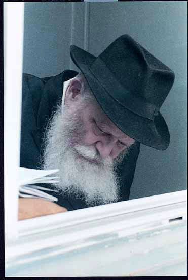 Guimel Tamouz : Signification des prières dites auprès du Ohel