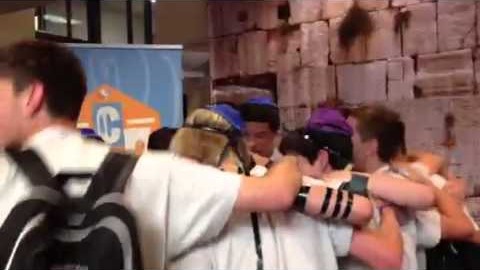 MEMPHIS: 850 personnes mettent les Téfilines aux Maccabiades organisées par JCC