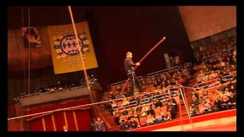 UKRAINE: Grand spectacle de Pourim au cirque de Kharkov
