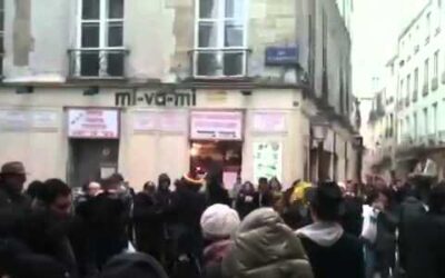 Vidéo du jour : Danses de Pourim rue des Rosiers