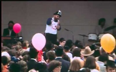 Vidéo du Rabbi: Le Rabbi en voiture Lag Baomer 1983