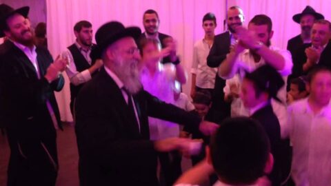 Mazal Tov ! Bar Mitsva de Levi Chemla (Maalé Adoumim), dimanche 14 Kislev 5774 à Jérusalem