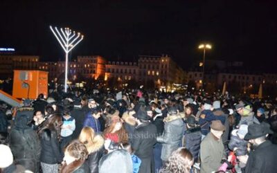 Lyon 2ème : Allumage public de &lsquo;Hanouka à la place Bellecour