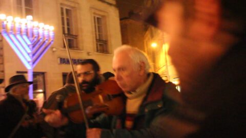 Allumage public de &lsquo;Hanouka à Bordeaux