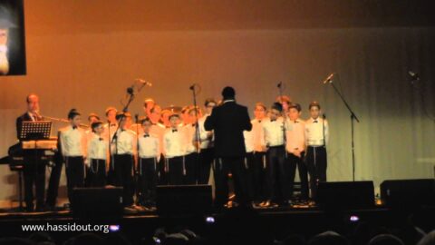 VIDEO. Siyoum Harambam 5775 : Chorale du Heder Loubavitch de Paris