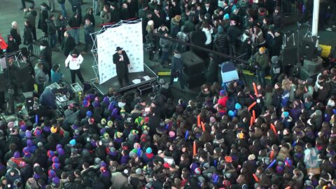 CTEEN : 1500 adolescents font la Havdala à Times Square