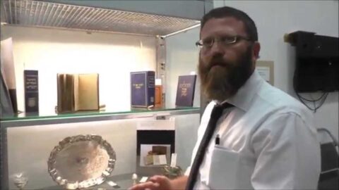 Des objets rares ayant appartenu au Rabbi et à la Rabbanit sont exposés à Jérusalem