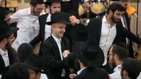Vidéo présentée au rassemblement à la mémoire de Chnéor Zalman ע"ה Pevzner à Sinaï, mardi 1er Septembre 2015