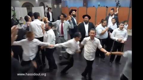 Mazal Tov ! Rav et Mme Yaacov Habib pour la Bar Mitsva de leur fils Israël Arié Leïb, lundi 14 Sivan 5776