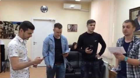 Vidéo du jour : 4 chanteurs russes non-juifs chantent "הנני בידך"