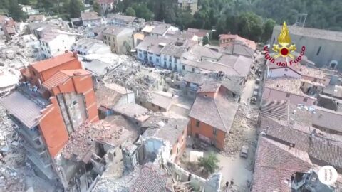 ITALIE : Rav Menachem Lazar, directeur du Beth Habad de la Place Bologna à Rome assiste les victimes du tremblement de terre