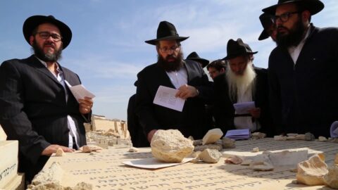 VIDÉO : 2ème Yortsaït du Rav Chmouel ע"ה Azimov à Jérusalem, dimanche 12 Hechvan 5777