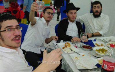 Pourim au Beth Habad du quartier Youd Beth de Ashdod