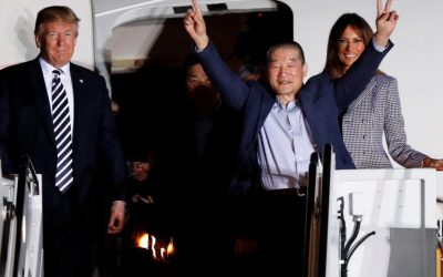 Etats-Unis: les trois prisonniers libérés par la Corée du Nord, accueillis par Donald Trump