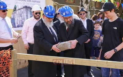 Pose de la première pierre d’un nouveau centre ‘Habad à Londres