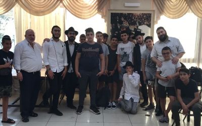 Objectif à Netanya : 1000 paires de Téfilines durant la semaine de Mivtsaïm à l’occasion de Guimel Tamouz par 100% Lahayal et le Beth Habad Or Menahem