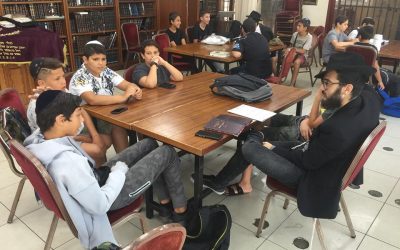 Beth Habad francophone de Netanya : première journée du «Mahane Kaits»