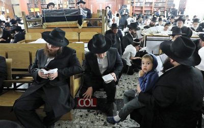 EN IMAGES. Erev Tichea Beav dans les Shuls de Kfar Habad