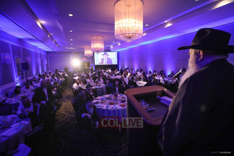 Etats-Unis : 400  Chlou’him des universités et leurs familles se sont réunis à l’occasion de la convention internationale  de » Chabad on Campus »
