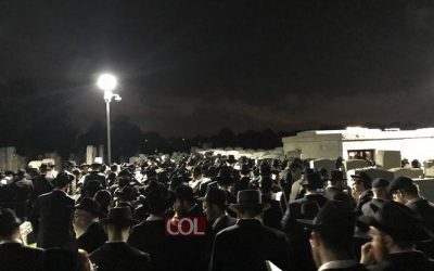 Plusieurs milliers de Hassidim se rendent au Ohel du Rabbi pour les Sli’hot