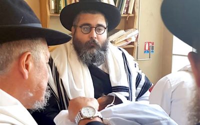 Mazal Tov! Rav Hillel Menahem Laloum, Dayan au Vaad Rabanei Habad, et son épouse, pour la Brith Mila de leur fils « Chmouel » le 5 Tichri 5779