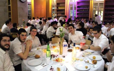 Célébration du 14 Kislev par les élèves du chiour Beth et Guimel de la Yechiva Ketana de Brunoy