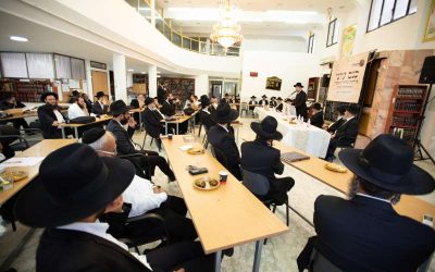 Le Kollel Habad de Rehovot, dirigé par le Rav Meir Aharon, a pour mission de former les Rabanim de la communauté juive de demain