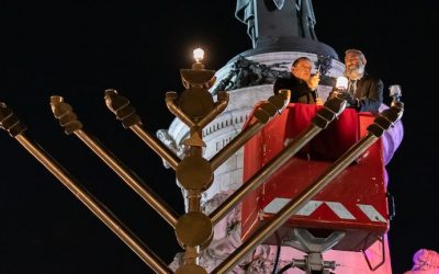 Hanouccah 5779 :  Allumage public d&rsquo;une Hanoukia géante sur la Place de la République