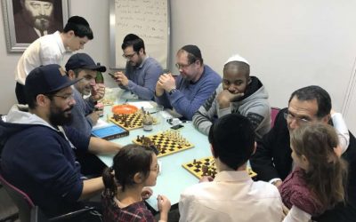 Soirée jeux d&rsquo;échecs au Beth Habad de Neuilly