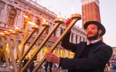 Hanouccah 5779 à Venise : Allumage d&rsquo;une Ménorah géante sur gondole