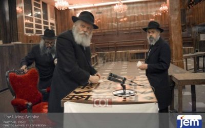 Photo inédite du Rabbi prise à l’issue d’une Yehidout collective dans la grande synagogue