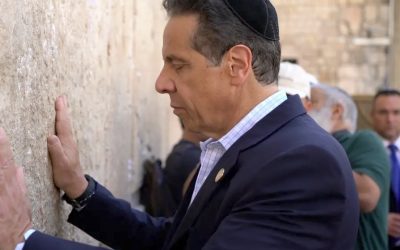 Jérusalem : Le gouverneur de New York, Andrew Cuomo, en visite au Kotel