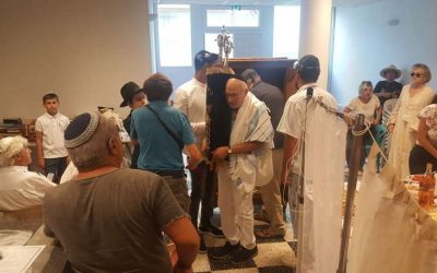 Canet-en-Roussillon: Inauguration d’un Sefer Torah pour le Beth Habad de Perpignan