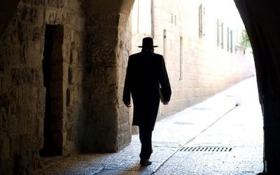 La rubrique réflexion…  Un Rabbin doit être parfait ! par Ruth Benitah