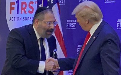 VIDEO. Le Rav Yossef Its’hak Jacobson bénit le président Donald J. Trump lors d’un dîner organisé par America First