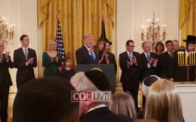 Le Chalia&rsquo;h &lsquo;Habad récite le «Chéma Israel» à la réception de pré-Hanouccah à la Maison Blanche