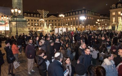 EN IMAGES. Allumage public de ‘Hanouccah 2019, sur la Place Vendôme, dans le 1er arrondissement de Paris