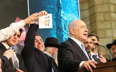 VIDEO. Visite surprise de Binyamin Netanyahou au Farbrenguen de Youd Teth Kislev à Kfar ‘Habad