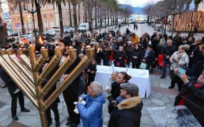 Corse : La Fête de Hanouka célébrée sur La Place Foch