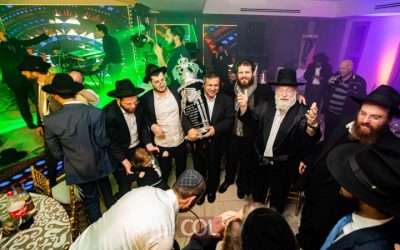 EN IMAGES. Inauguration dun nouveau Sefer Torah pour le &lsquo;Heder Loubavitch de Tel Aviv