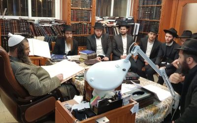Examen oral sur les lois de Cacherout, par le Rav Moché Brandsdorfer, des élèves du programme de Smi&rsquo;ha de Daat Menahem Jérusalem