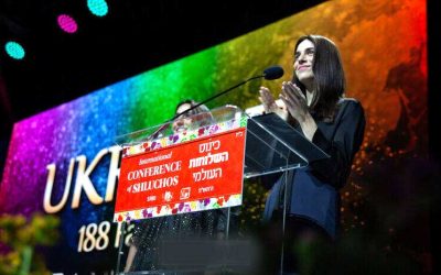 EN IMAGES. Plus de 5000 Chlou&rsquo;hot du Rabbi au banquet de la Convention internationale 2020
