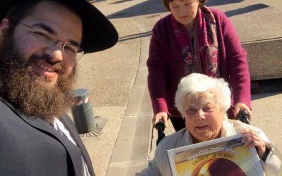 Confinement : Les actions du Beth Loubavitch auprès des personnes âgées, avec le Rav Yaacov Zerbib