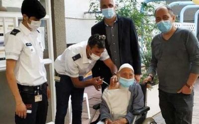 Israël : Dans le projet de vaccination dans les maisons de retraite : Un homme de 106 ans a été vacciné