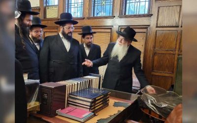 Rav David Alter de Gour,  fils du Rabbi de Gour, visite le 770