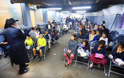 EN IMAGES. Kinous d’enfants dans la Souccah du Beth Habad de Flandre