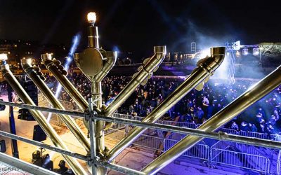 EN IMAGES. L’allumage intercontinental de ‘Hanouccah 2021 à la Tour Eiffel, organisé par le Beth Loubavitch